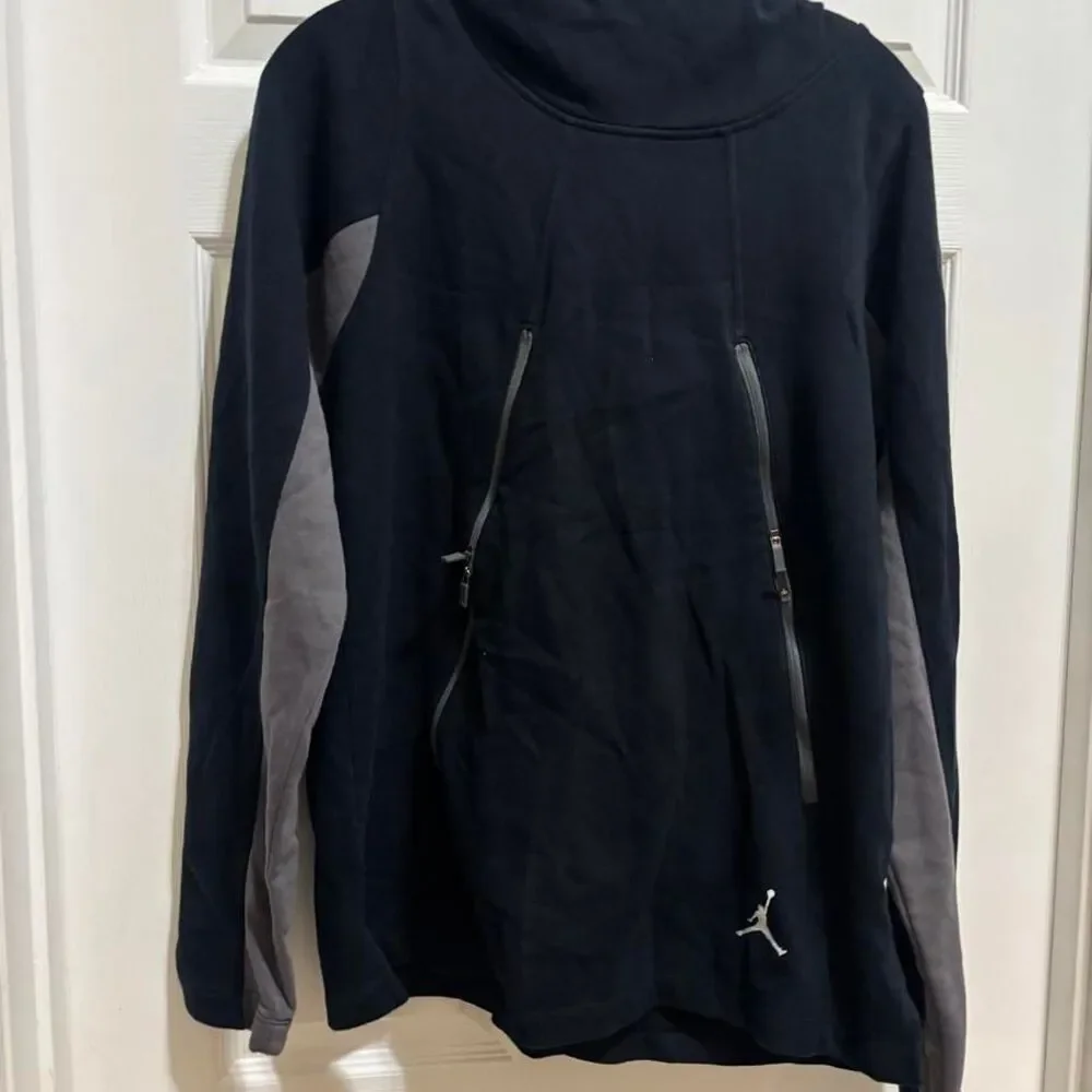 Jordan Men's Black and Navy Hoodie